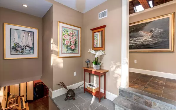 503 Hudson View RD, Nyack, NY 10960