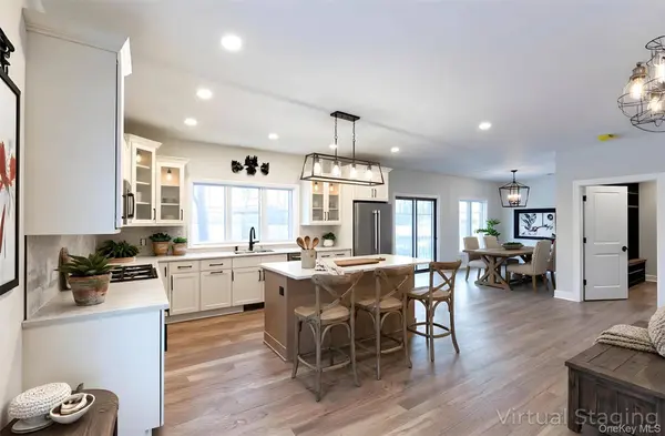 352 Holt DR, Pearl River, NY 10965