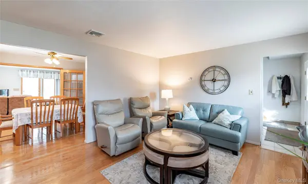 148 Lake RD, Valley Cottage, NY 10989