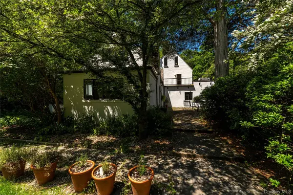 164 S Mountain RD, New City, NY 10956