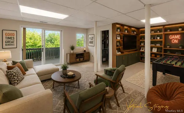 33 Village Gate WAY #33, Nyack, NY 10960