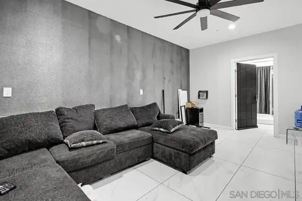 1644 Cuyamaca Ave, Spring Valley, CA 91977