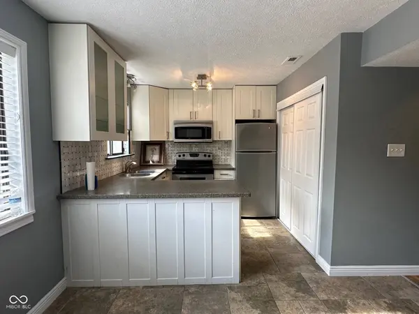 7890 Benjamin DR, Lawrence, IN 46226