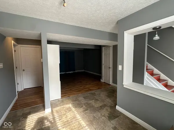 7890 Benjamin DR, Lawrence, IN 46226