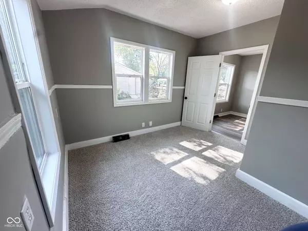 2921 E Brookside AVE, Indianapolis, IN 46218