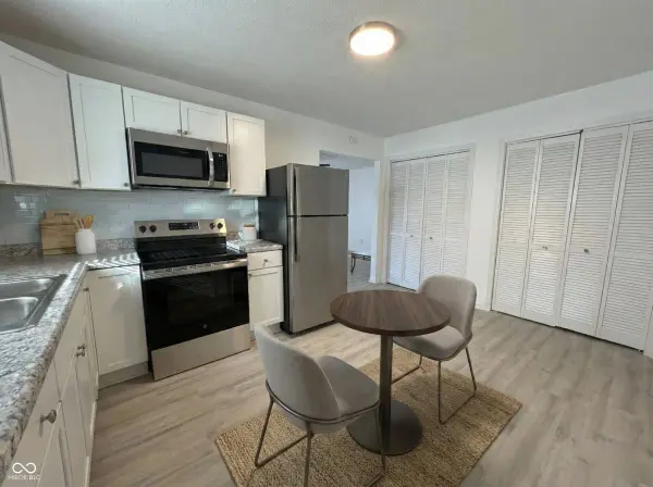 2823 N Gladstone AVE, Indianapolis, IN 46218