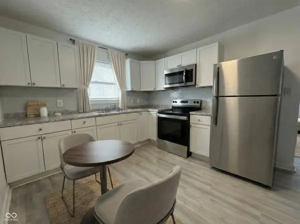 2823 N Gladstone AVE, Indianapolis, IN 46218