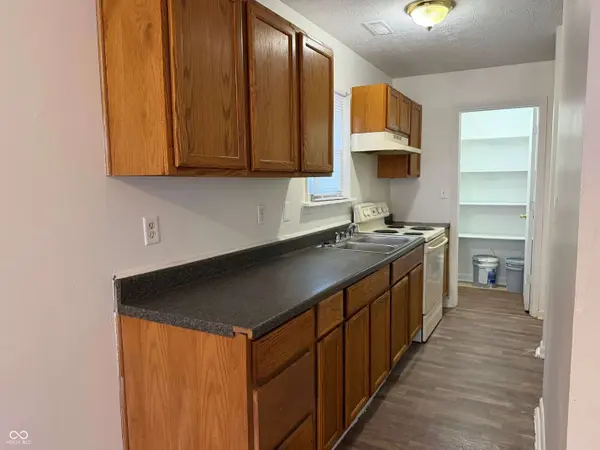 4930 Elliott AVE, Indianapolis, IN 46201