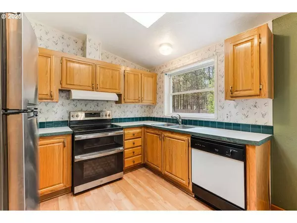 14674 BLUEGRASS LOOP, Sisters, OR 97759