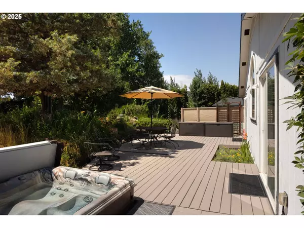 2636 SW MARIPOSA LOOP, Redmond, OR 97756