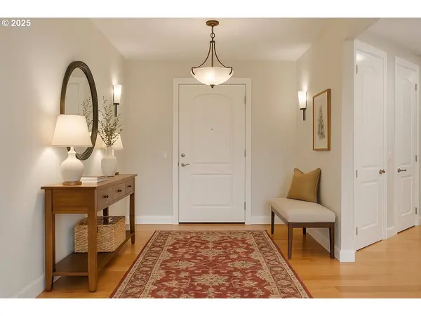 707 N HAYDEN ISLAND DR #226, Portland, OR 97217