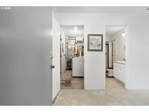 17666 NW ROLLING HILL LN, Beaverton, OR 97006