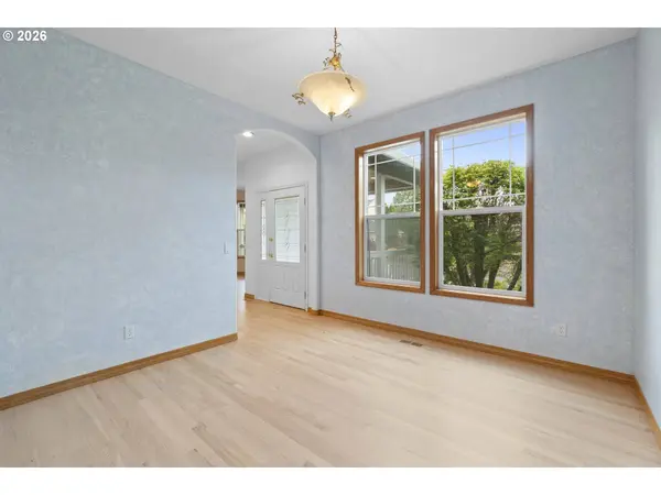 2321 NE ESTATE DR, Hillsboro, OR 97124