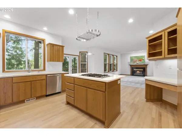 2321 NE ESTATE DR, Hillsboro, OR 97124