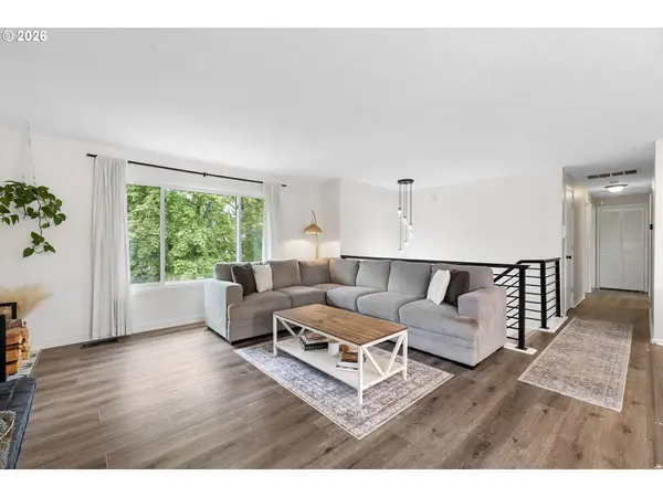 8610 SW INDIAN HILL LN, Beaverton, OR 97008