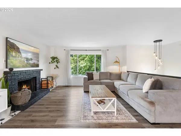 8610 SW INDIAN HILL LN, Beaverton, OR 97008