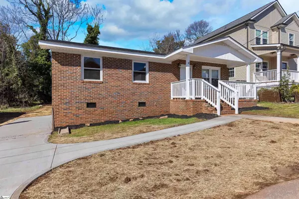 8 Harris Lane, Greenville, SC 29607