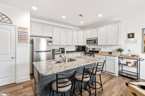 337 Barnhill Court, Greenville, SC 29617