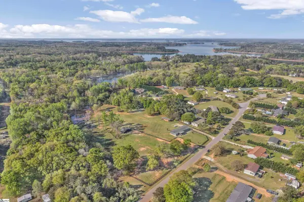 121 Capeview Lane, Anderson, SC 29626