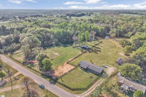 121 Capeview Lane, Anderson, SC 29626