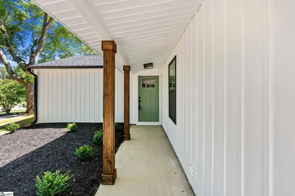 2 Cadbury Lane, Piedmont, SC 29673