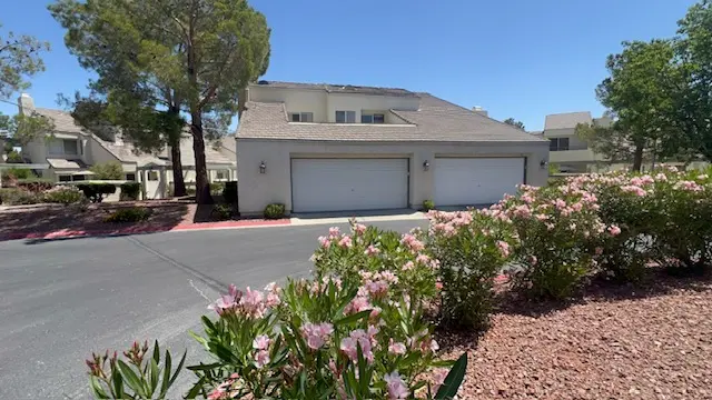 2728 Ferrin Rd, Las Vegas, NV 89117-2475