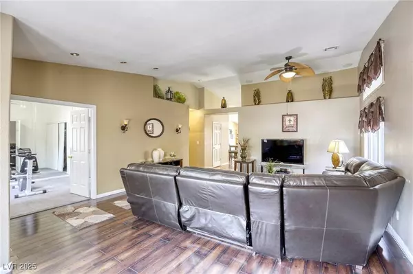 2217 Riderwood AVE, North Las Vegas, NV 89032