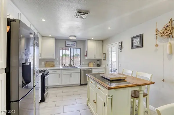 3908 Duero WAY, Las Vegas, NV 89103