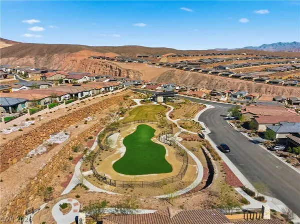 100 Stone Bluff LN, Henderson, NV 89011