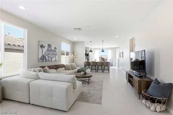 100 Stone Bluff LN, Henderson, NV 89011