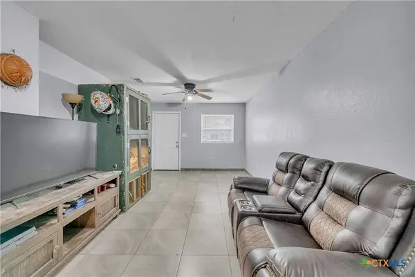 1814 Alamo AVE, Killeen, TX 76541