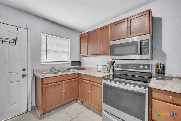 1814 Alamo AVE, Killeen, TX 76541