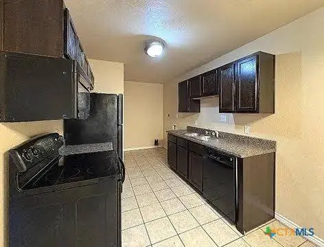 1305 Covey LN, Killeen, TX 76542