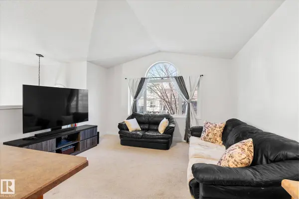 3015 49, Beaumont, AB T4X 1S6