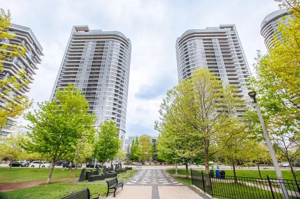 181 Village Green SQ #119, Toronto E07, ON M1S 0K6