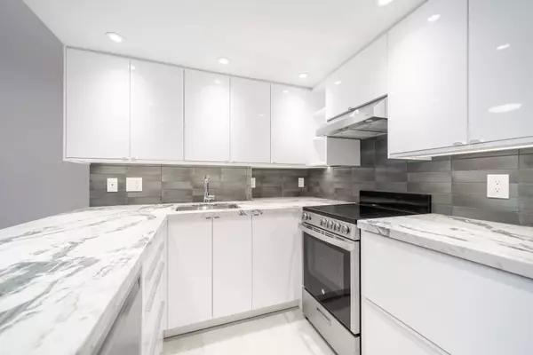 108 Redpath AVE #21, Toronto C10, ON M4S 2J7