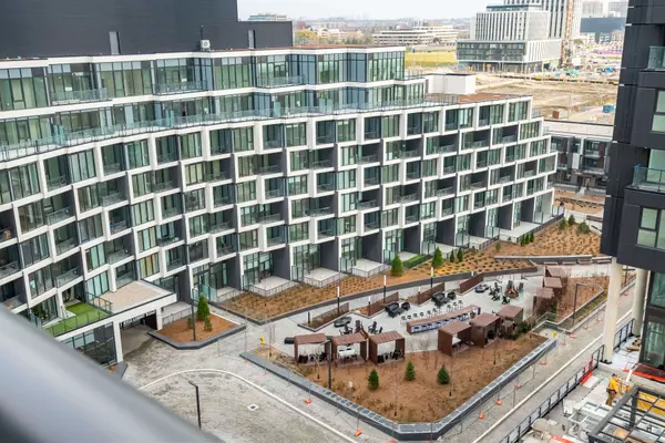 1 Quarrington LN #912, Toronto C13, ON M3C 0S4