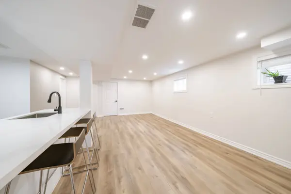 22 Yucatan RD #Lower, Toronto C15, ON M2H 2K8