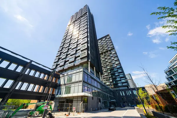 1 Quarrington LN #3704, Toronto C13, ON M3C 0S4