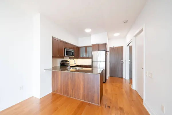 2191 Yonge ST #4403, Toronto C10, ON M4S 3H8