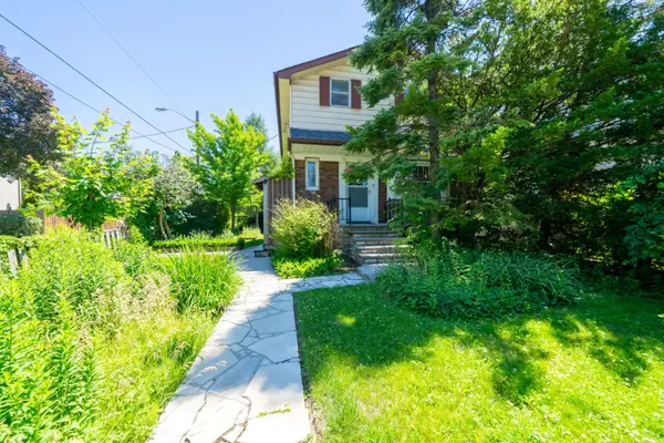 483 Melrose AVE, Toronto C04, ON M5M 2A1