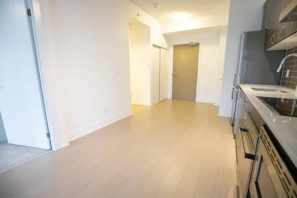 7 Kenaston GDNS #123, Toronto C15, ON M2K 1G7
