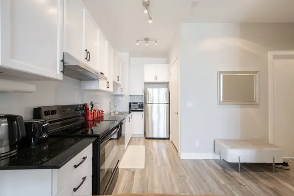 797 Don Mills RD #1106, Toronto C11, ON M3C 1V1