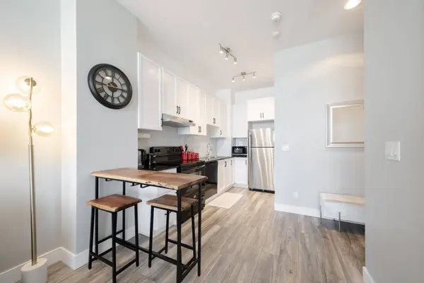 797 Don Mills RD #1106, Toronto C11, ON M3C 1V1