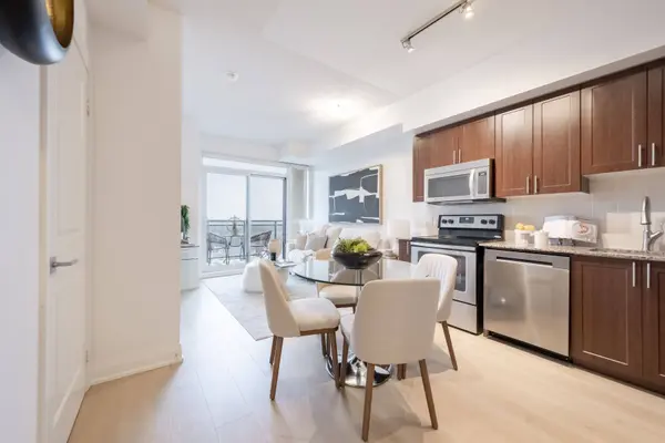 85 North Park RD #1214, Vaughan, ON L4J 0H9