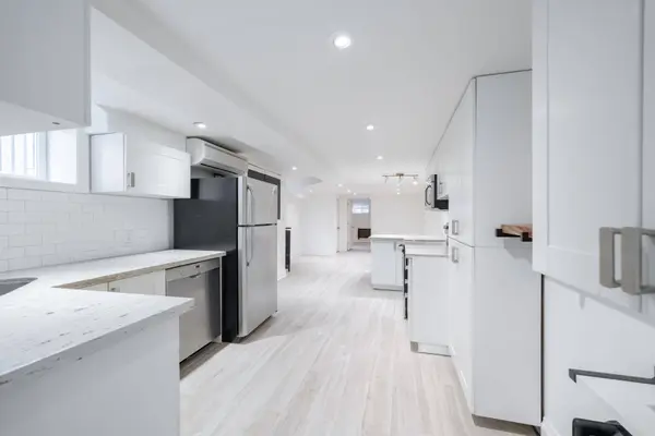 419 Ossington AVE #Lower, Toronto C01, ON M6J 3A6
