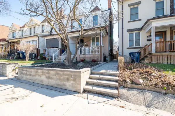 419 Ossington AVE #Lower, Toronto C01, ON M6J 3A6