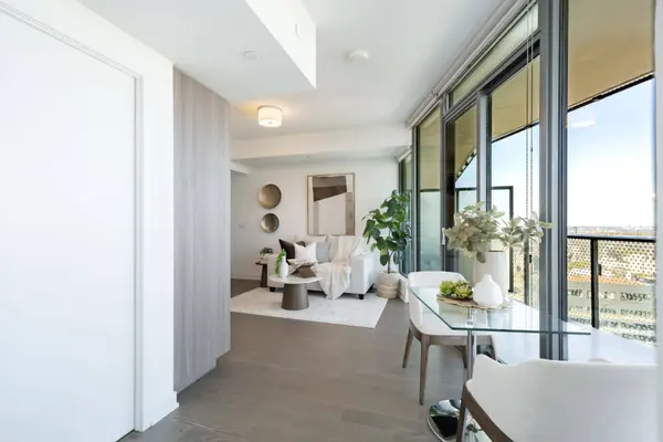 11 Wellesley ST W #5311, Toronto C01, ON M4Y 0G4