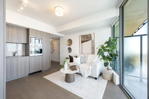 11 Wellesley ST W #5311, Toronto C01, ON M4Y 0G4