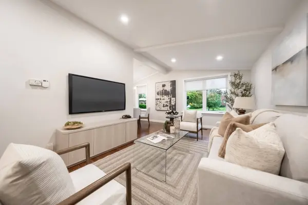 53 Kingslake RD, Toronto C15, ON M2J 3E4